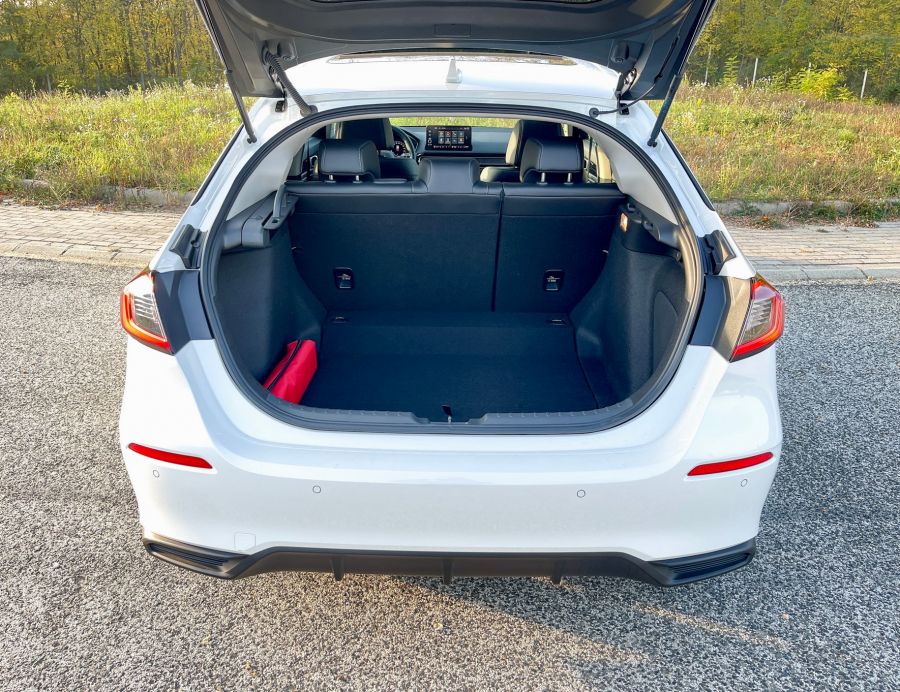 A válasz – Honda Civic e:HEV Advance - STYLENEWS - Mobility - 2022 honda civic e%3AHEV Advance teszt, Civic 11 gen teszt, civic 2022, honda civic teszt, 