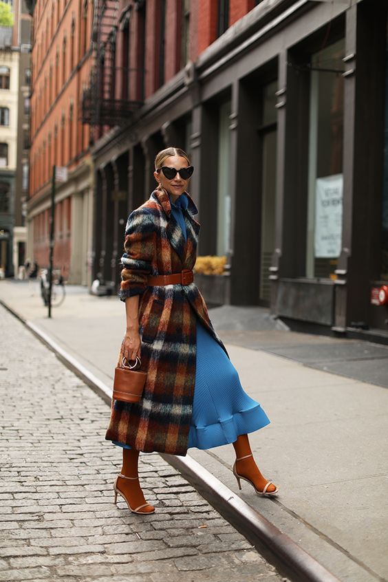 Stílusiskola: így viselj maxi kabátokat - DIVAT&STÍLUS - Stílusiskola - divat, kabát, maxi kabát, outfit, ősz, stílus, 