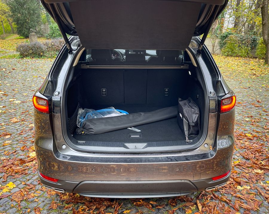 A prémium és a tömegmárkák között – Mazda CX60 Exclusive Line - STYLENEWS - Mobility - 2022 mazda cx60 teszt, cx60 mazda, cx60 plug in hybrid, mazda cx 60 exclusive line teszt, 