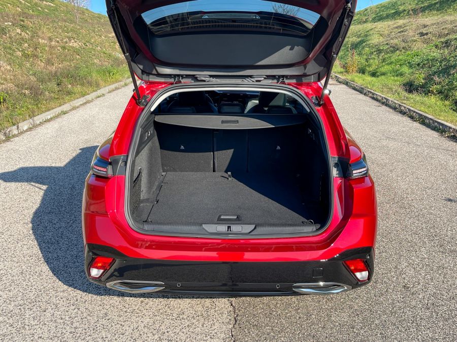 Nagyobb helyre fel és ne unatkozz!  – Peugeot 308 SW 1.2 Allure - STYLENEWS - Mobility - 2022 Peugeot 308 sw 1.2 Allure teszt, 308 kombi teszt, 308 peugeot, 308 sw benzin teszt, 308 sw peugeot, 