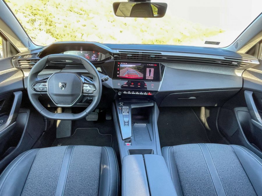 Nagyobb helyre fel és ne unatkozz!  – Peugeot 308 SW 1.2 Allure - STYLENEWS - Mobility - 2022 Peugeot 308 sw 1.2 Allure teszt, 308 kombi teszt, 308 peugeot, 308 sw benzin teszt, 308 sw peugeot, 