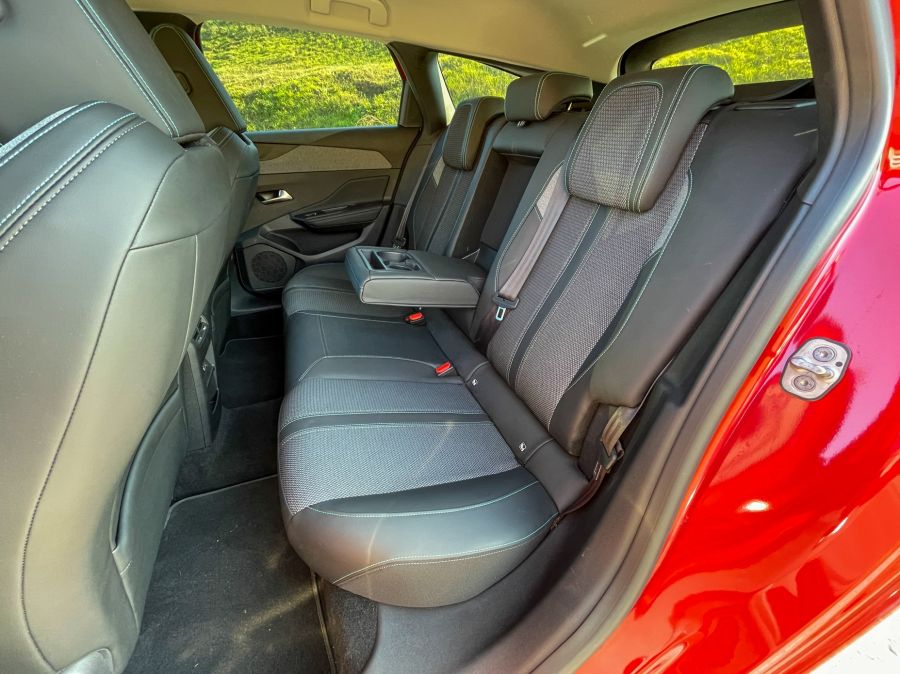 Nagyobb helyre fel és ne unatkozz!  – Peugeot 308 SW 1.2 Allure - STYLENEWS - Mobility - 2022 Peugeot 308 sw 1.2 Allure teszt, 308 kombi teszt, 308 peugeot, 308 sw benzin teszt, 308 sw peugeot, 