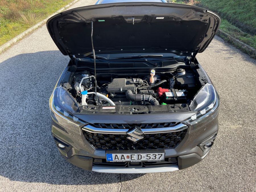 Vagy így, vagy úgy – Suzuki S-Cross 1.5 Hybrid GLX - STYLENEWS - Mobility - 2022 suzuki s cross 1.5 hybrid glx teszt, s cross hibrid tesz, s cross hibrid teszt, s cross Suzuki, suzuki s cross 1.5 hybrid glx teszt, 