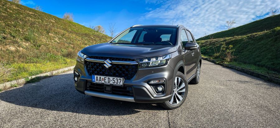 Vagy így, vagy úgy – Suzuki S-Cross 1.5 Hybrid GLX - STYLENEWS - Mobility - 2022 suzuki s cross 1.5 hybrid glx teszt, s cross hibrid tesz, s cross hibrid teszt, s cross Suzuki, suzuki s cross 1.5 hybrid glx teszt, 