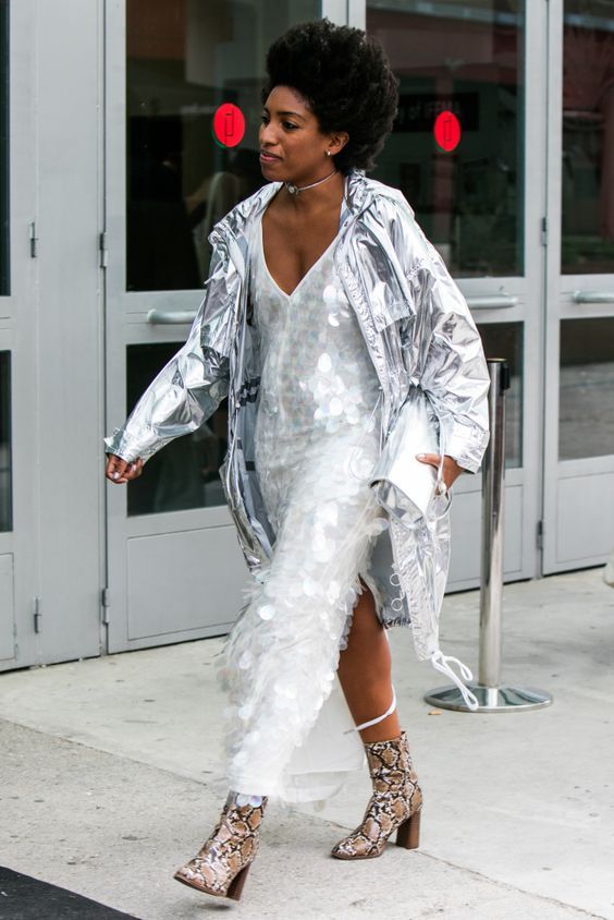 Stílusiskola: így viseld az ezüst színt - DIVAT&STÍLUS - Stílusiskola - divat, ezüst, outfit, stílus, tél, 