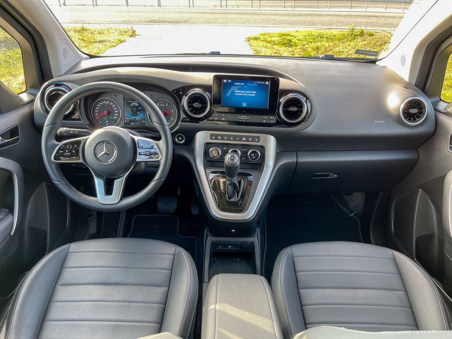 Akinek az inge pont az nem veszi magára – Mercedes-Benz T-osztály T180d - STYLENEWS - Mobility - mercedes benz, Mercedes Benz T osztály teszt, Mercedes benz t180d teszt, Mercedes T180d teszt, t180 d teszt, t180 mercedes, 