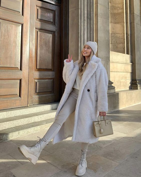 Stílusiskola: nude szettek borús napokra - DIVAT&STÍLUS - Stílusiskola - divat, nude, outfit, stílus, tél, 