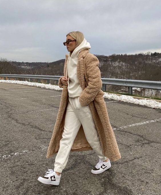 Stílusiskola: nude szettek borús napokra - DIVAT&STÍLUS - Stílusiskola - divat, nude, outfit, stílus, tél, 