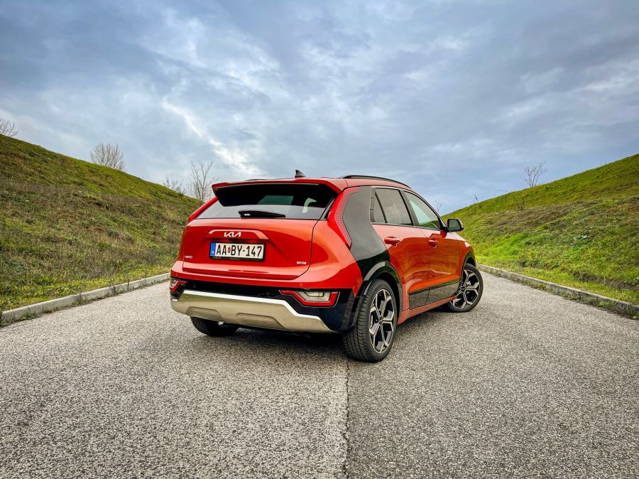 Nem csak a zöld rendszámé a világ – Kia Niro Hybrid Platinum - STYLENEWS - Mobility - 2022 Kia Niro teszt, kia niro, Kia Niro 2022, Kia Niro Hybrid Platinum teszt, Niro hibrid teszt, Niro hybrid teszt, 