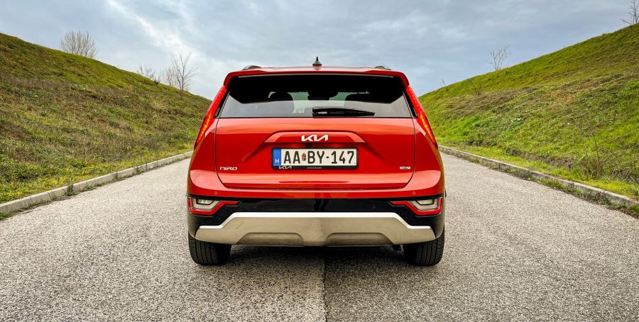 Nem csak a zöld rendszámé a világ – Kia Niro Hybrid Platinum - STYLENEWS - Mobility - 2022 Kia Niro teszt, kia niro, Kia Niro 2022, Kia Niro Hybrid Platinum teszt, Niro hibrid teszt, Niro hybrid teszt, 