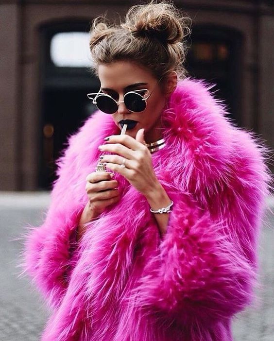 Stílusiskola: így viseld télen a fukszia színt - DIVAT&STÍLUS - Stílusiskola - divat, fukszia, outfit, stílus, tél, 