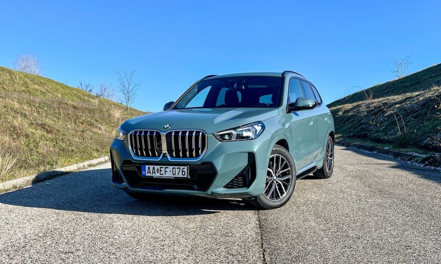 Több, mint egy emelt karosszéria – BMW X1 xDrive23i - STYLENEWS - Mobility - 2023 BMW X1 teszt, BMW X1 benzin teszt, BMW x1 teszt, BMW X1 xDrive 23i teszt, x1 bmw, X1 teszt, 