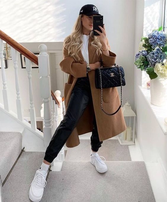 Stílusiskola: fekete, fehér és barna - ha biztosra akarsz menni - DIVAT&STÍLUS - Stílusiskola - barna, divat, fehér, fekete, outfit, stílus, tél, 