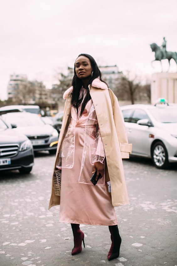 Stílusiskola: így viseld télen a púderrózsaszínt - DIVAT&STÍLUS - Stílusiskola - divat, outfit, púderrózsaszín, stílus, tél, 