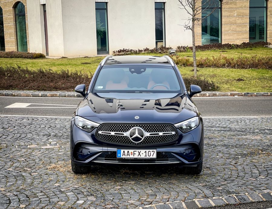 Két lépést előre és egyet sem hátra – Mercedes-Benz GLC Offroader 220d 4MATIC - STYLENEWS - Mobility - 2022 mercedes GLC, 2022 Mercedes GLC 220d 4 Matic teszt, 2022 Mercedes GLC teszt, 2023 GLC Mercedes, GLC 220d teszt, GLC mercedes teszt, Mercedes GLC 220d teszt, 