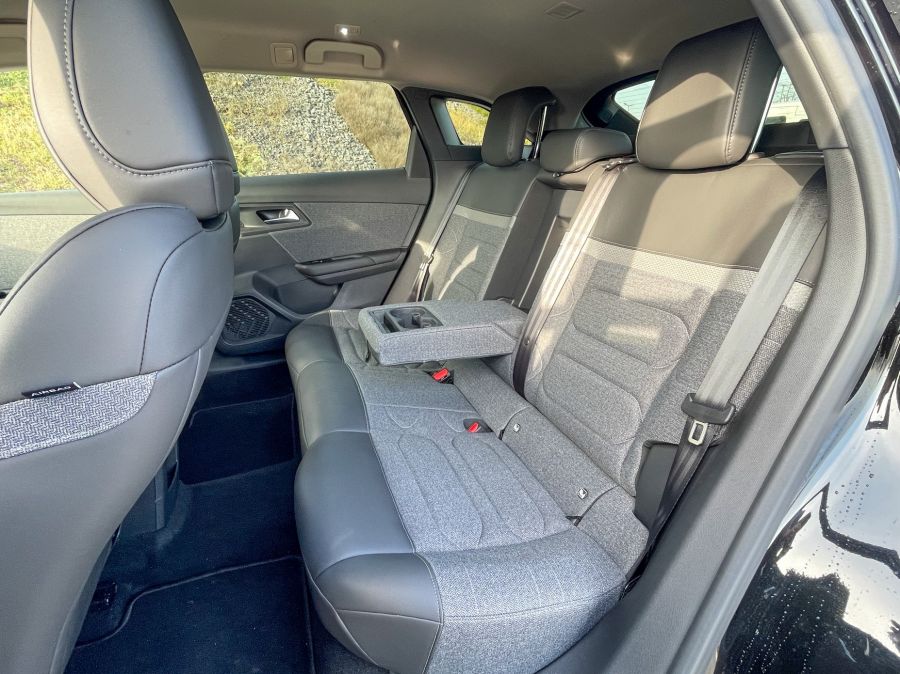 Olyan, mint a Citroën általában. Nonkonformista! – Citroën C5 X Feel Plus 1.2l - STYLENEWS - Mobility - 2022 Citroen C5X benzin teszt, C5 X Feel Plus  teszt, Citroen C5 X Feel Plus 1.2l teszt, citroen c5 x teszt, 