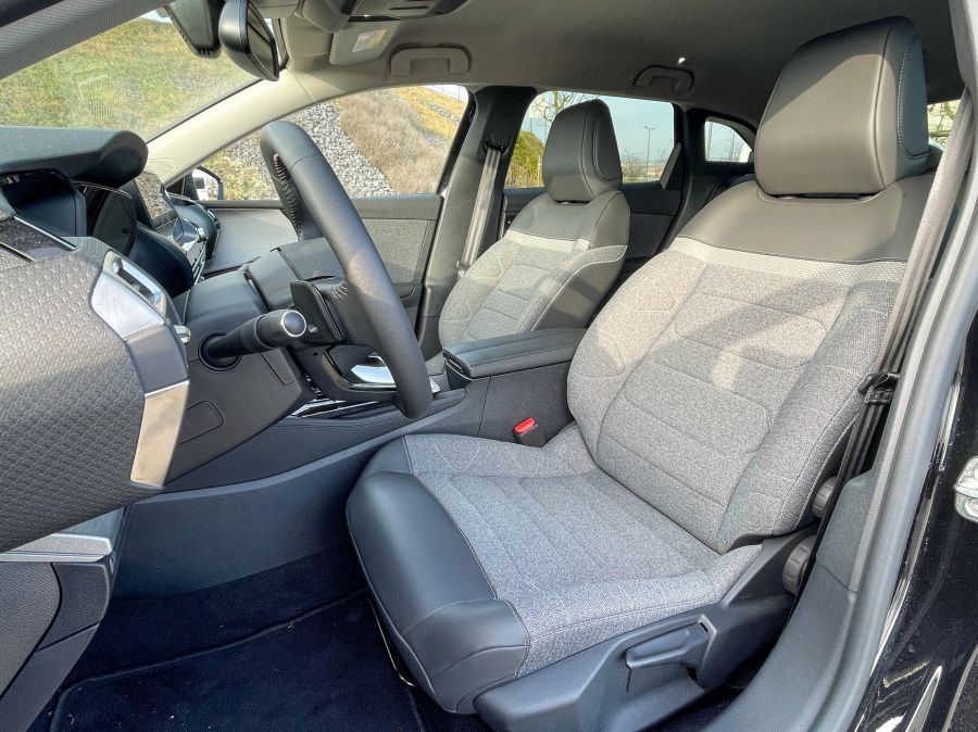 Olyan, mint a Citroën általában. Nonkonformista! – Citroën C5 X Feel Plus 1.2l - STYLENEWS - Mobility - 2022 Citroen C5X benzin teszt, C5 X Feel Plus  teszt, Citroen C5 X Feel Plus 1.2l teszt, citroen c5 x teszt, 