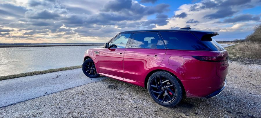 A nyugalom szigete – Range Rover Sport PHEV Autobiography - STYLENEWS - Mobility - 2023 range rover sport teszt, 2023 range sport plug-in hybrid teszt, range rover sport, range rover sport phev teszt, 