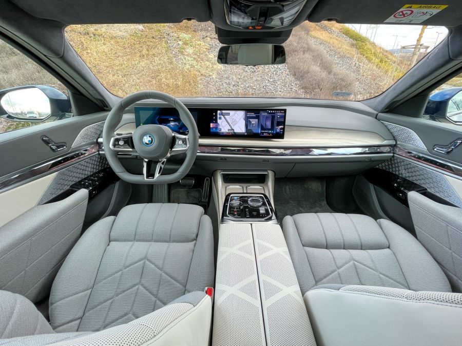 Egy tökéletes világ – BMW i7 xDrive60 - STYLENEWS - Mobility - BMW 7 elektromos teszt, BMW i7 teszt, BMW i7 xDrive60 teszt, 