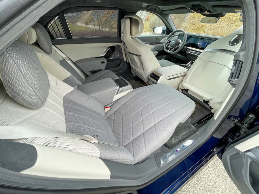 Egy tökéletes világ – BMW i7 xDrive60 - STYLENEWS - Mobility - BMW 7 elektromos teszt, BMW i7 teszt, BMW i7 xDrive60 teszt, 