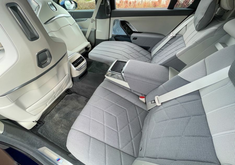 Egy tökéletes világ – BMW i7 xDrive60 - STYLENEWS - Mobility - BMW 7 elektromos teszt, BMW i7 teszt, BMW i7 xDrive60 teszt, 