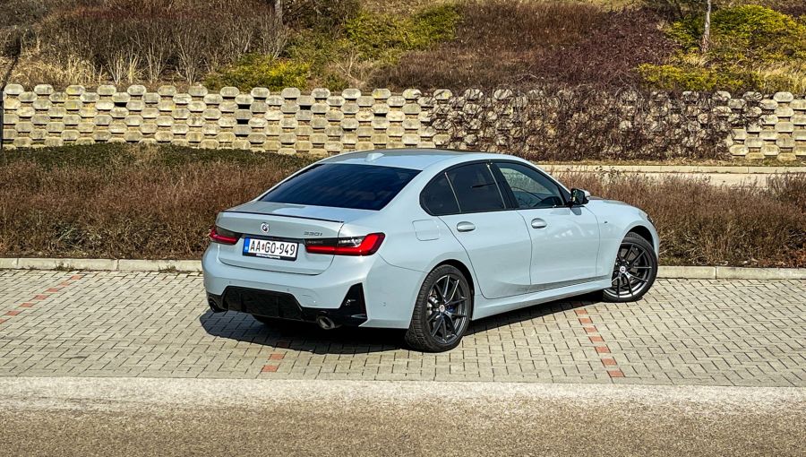 Maradj mindig fiatal – BMW 330i - STYLENEWS - Mobility - 2023 BMW 330i teszt, BMW 3, BMW 330i, BMW g20 facelift, új BMW 3 teszt, 