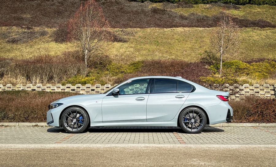 Maradj mindig fiatal – BMW 330i - STYLENEWS - Mobility - 2023 BMW 330i teszt, BMW 3, BMW 330i, BMW g20 facelift, új BMW 3 teszt, 
