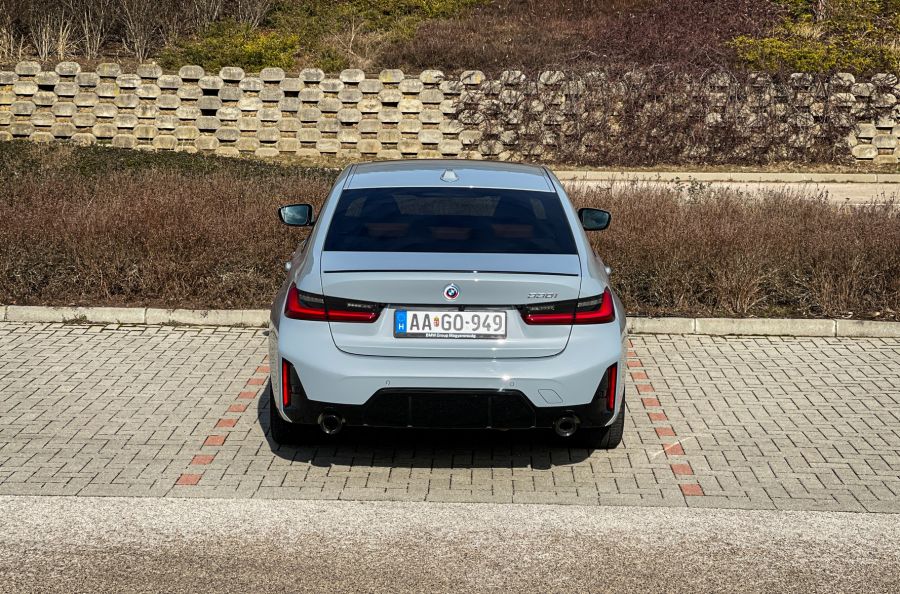 Maradj mindig fiatal – BMW 330i - STYLENEWS - Mobility - 2023 BMW 330i teszt, BMW 3, BMW 330i, BMW g20 facelift, új BMW 3 teszt, 