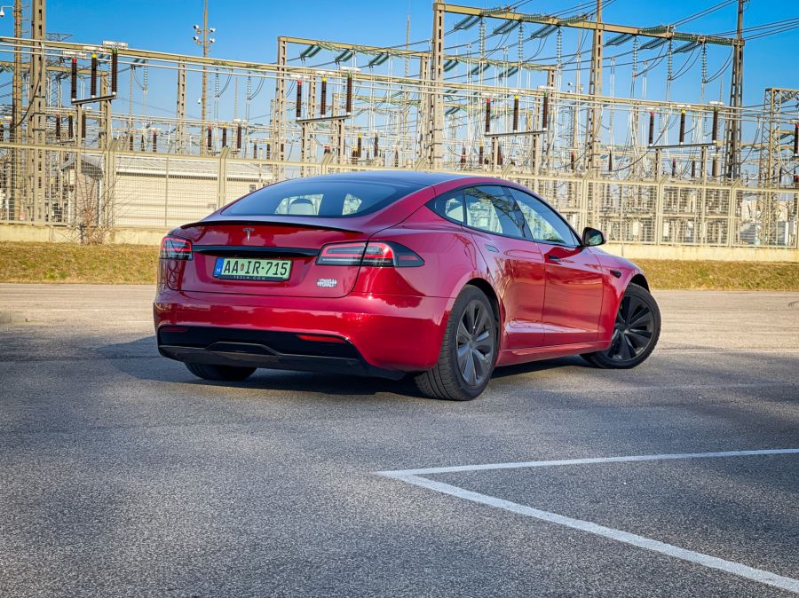 Mindenki előtt az első – Tesla Model S Plaid - STYLENEWS - Mobility - 2023 model s tesla, tesla model s, tesla model s plaid, tesla model s plaid teszt, tesla teszt, 