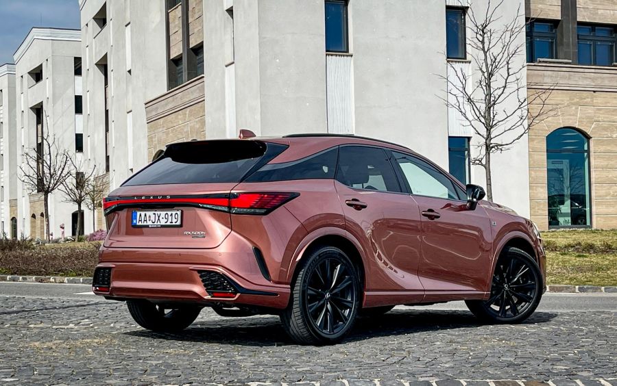 A legfontosabb modell – Lexus RX 500h F Sport - STYLENEWS - Mobility - 2023 Lexus RX 500h F Sport teszt, lexus rx, Lexus RX 500 hybrid teszt, Lexus RX 500h teszt, 