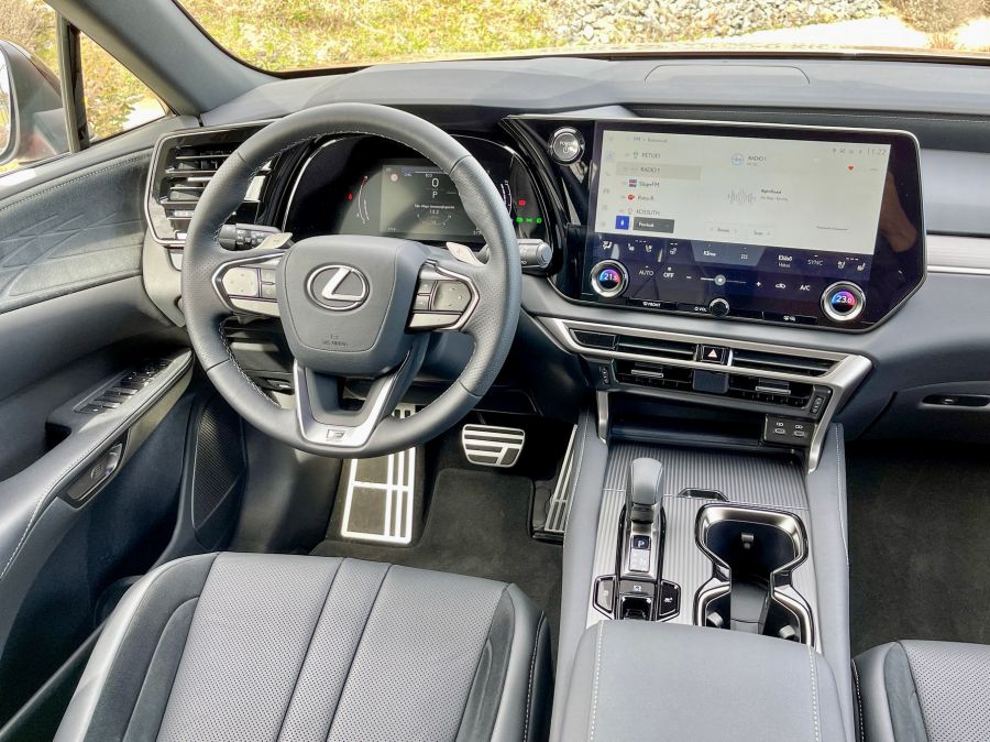 A legfontosabb modell – Lexus RX 500h F Sport - STYLENEWS - Mobility - 2023 Lexus RX 500h F Sport teszt, lexus rx, Lexus RX 500 hybrid teszt, Lexus RX 500h teszt, 