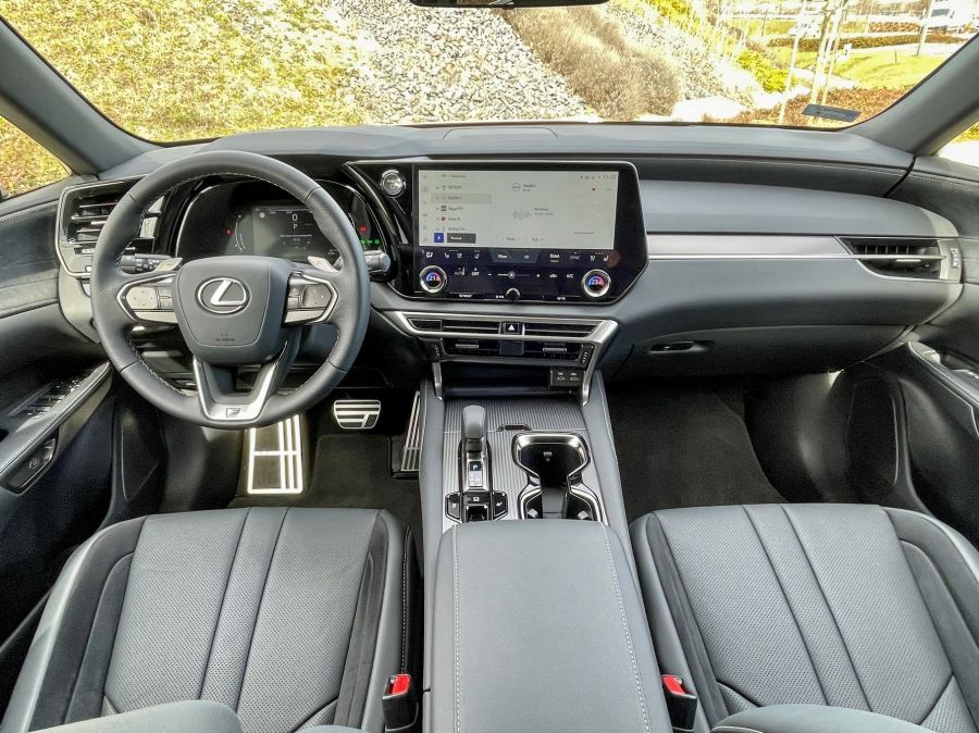 A legfontosabb modell – Lexus RX 500h F Sport - STYLENEWS - Mobility - 2023 Lexus RX 500h F Sport teszt, lexus rx, Lexus RX 500 hybrid teszt, Lexus RX 500h teszt, 