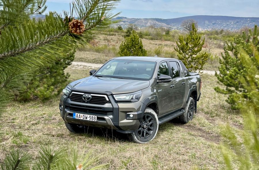 A legyőzhetetlen – Toyota Hilux Invincible - STYLENEWS - Mobility - 2023 Toyota Hilux, Hilux teszt, Toyota Hilux teszt, Toyota pickup teszt, 