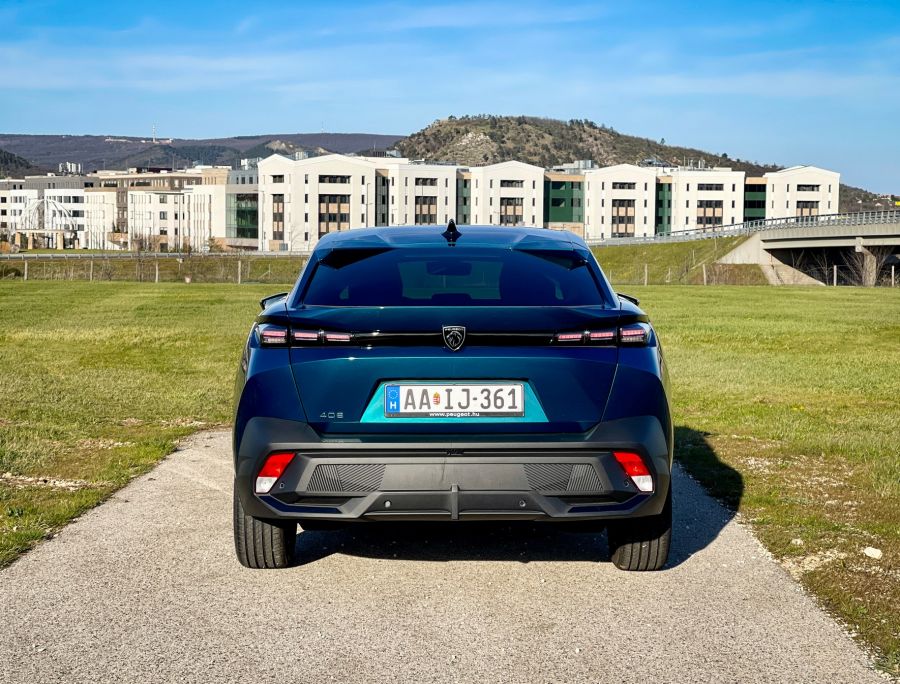 Valami új, valami más - Peugeot 408 Pure Tech 130LE Allure Pack - STYLENEWS - Mobility - 408 peugeot 2023, peugeot 408, peugeot 408 1.2 benzin teszt, peugeot 408 130LE Allure Pack teszt, 