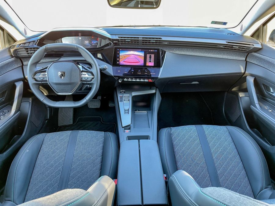 Valami új, valami más - Peugeot 408 Pure Tech 130LE Allure Pack - STYLENEWS - Mobility - 408 peugeot 2023, peugeot 408, peugeot 408 1.2 benzin teszt, peugeot 408 130LE Allure Pack teszt, 