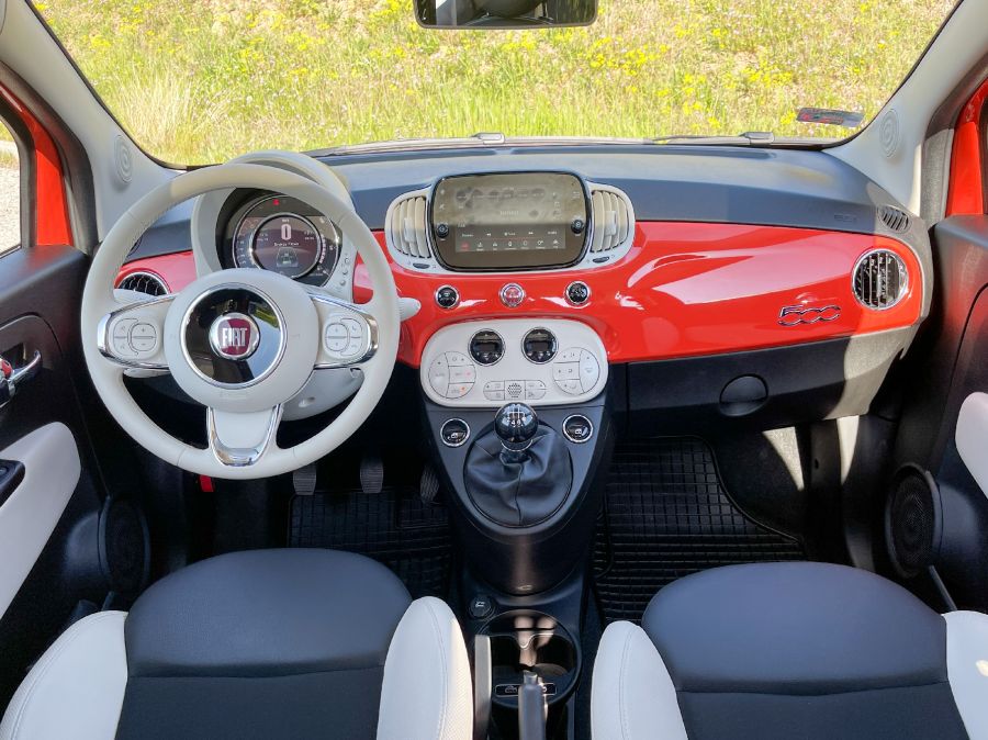 La vita e bella (Az élet szép) – Fiat 500 és Fiat 500X - STYLENEWS - Mobility - Autocentrum szabó fiat, fiat 500, Fiat 500 1.0 benzin, Fiat 500 és fiat 500x összehasonlítás, Fiat 500 teszt, Fiat 500 vs 500x teszt, Fiat 500x MHEV, Fiat 500x teszt, 