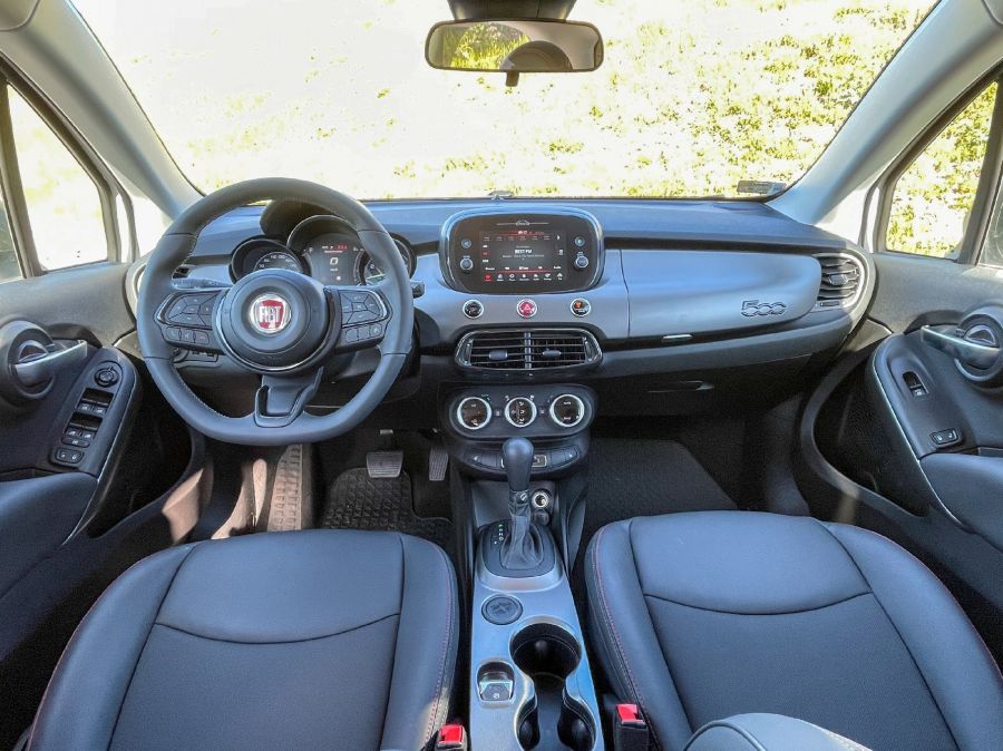 La vita e bella (Az élet szép) – Fiat 500 és Fiat 500X - STYLENEWS - Mobility - Autocentrum szabó fiat, fiat 500, Fiat 500 1.0 benzin, Fiat 500 és fiat 500x összehasonlítás, Fiat 500 teszt, Fiat 500 vs 500x teszt, Fiat 500x MHEV, Fiat 500x teszt, 