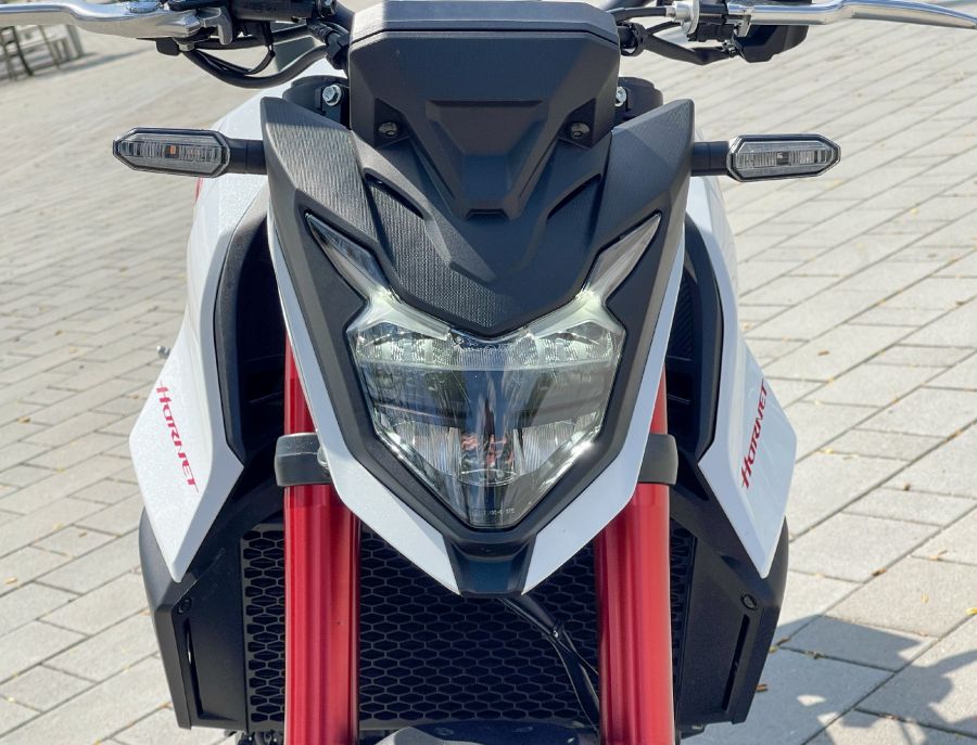 Több van benne, mint gondolnád – Honda CB750 Hornet - STYLENEWS - Mobility - cb750 hornet 2023, cb750 hornet teszt, Honda CB750 Hornet teszt, Honda CR750, 