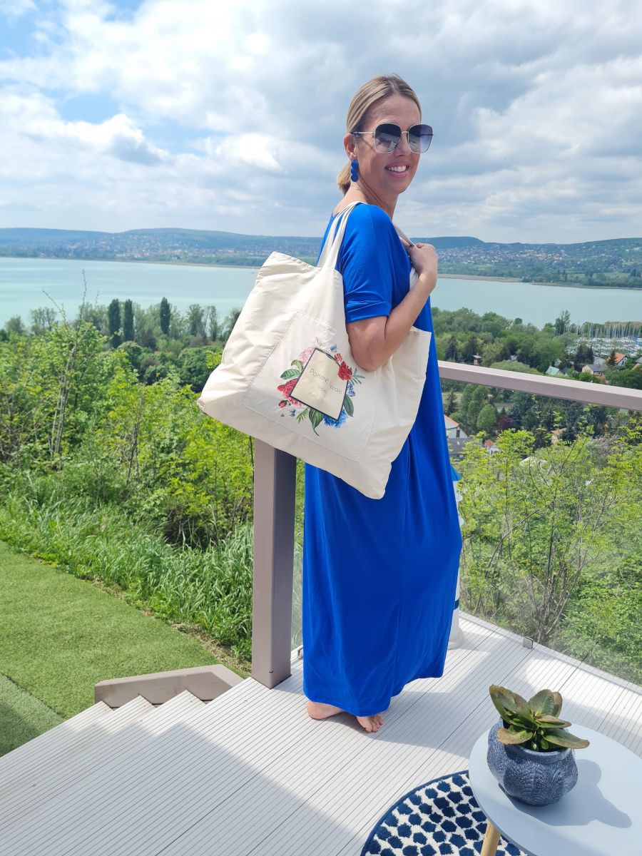 Az egyedi stílus és az egyszerű elegancia útja a divat világában - DIVAT&STÍLUS - Hírek  - corata mónika, divat, stílus, 