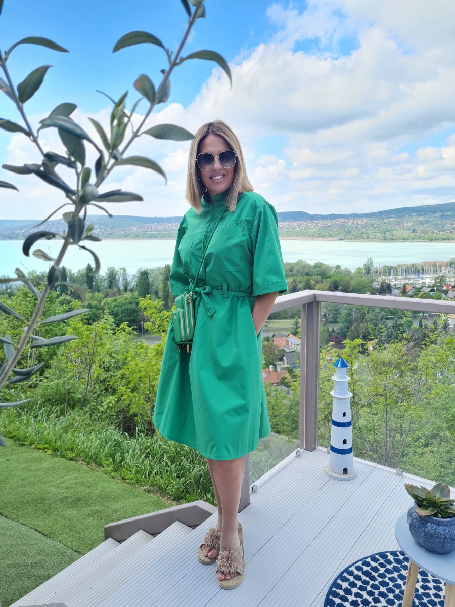 Az egyedi stílus és az egyszerű elegancia útja a divat világában - DIVAT&STÍLUS - Hírek  - corata mónika, divat, stílus, 