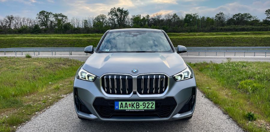 Elektromos autózás belépő, BMW módra – BMW iX1 xDrive30 - STYLENEWS - Mobility - BMW iX1 elektromos teszt, BMW iX1 teszt, BMW iX1 xDrive30 teszt, BMW x1, ix1 teszt, ix1 xdrive30, 