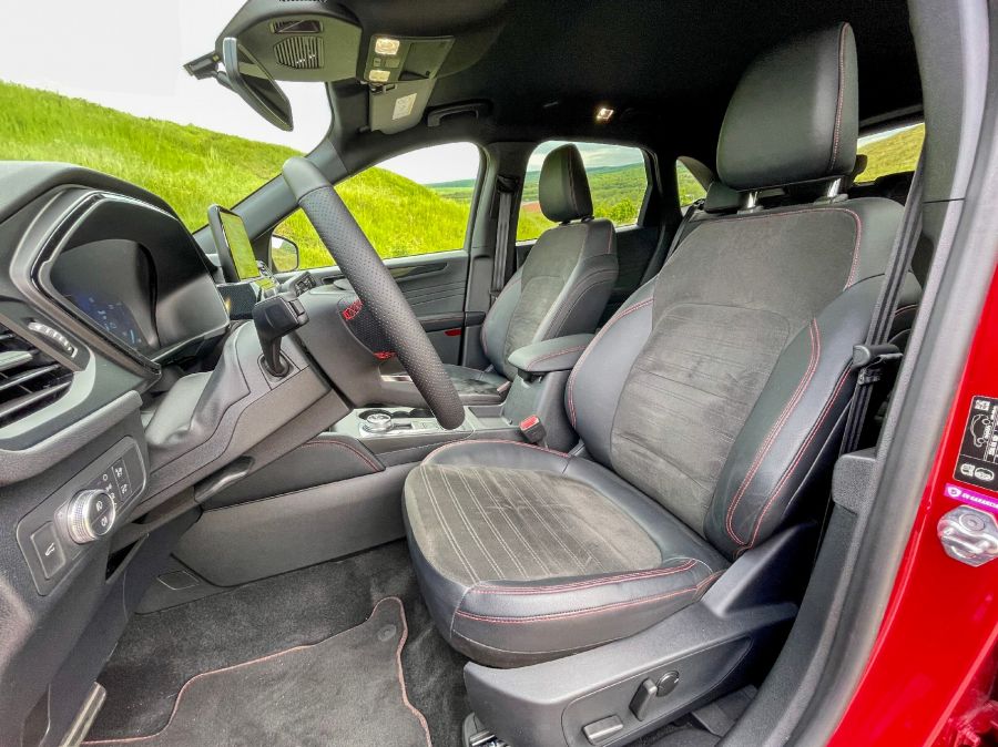 Mint a jó bor - Ford Kuga ST-Line FHEV - STYLENEWS - Mobility - Ford Kuga, Ford Kuga ST-Line full hybrid teszt, Kuga FHEV, Kuga FHEV teszt, kuga ford, Kuga ST LIne teszt, kuga teszt, 