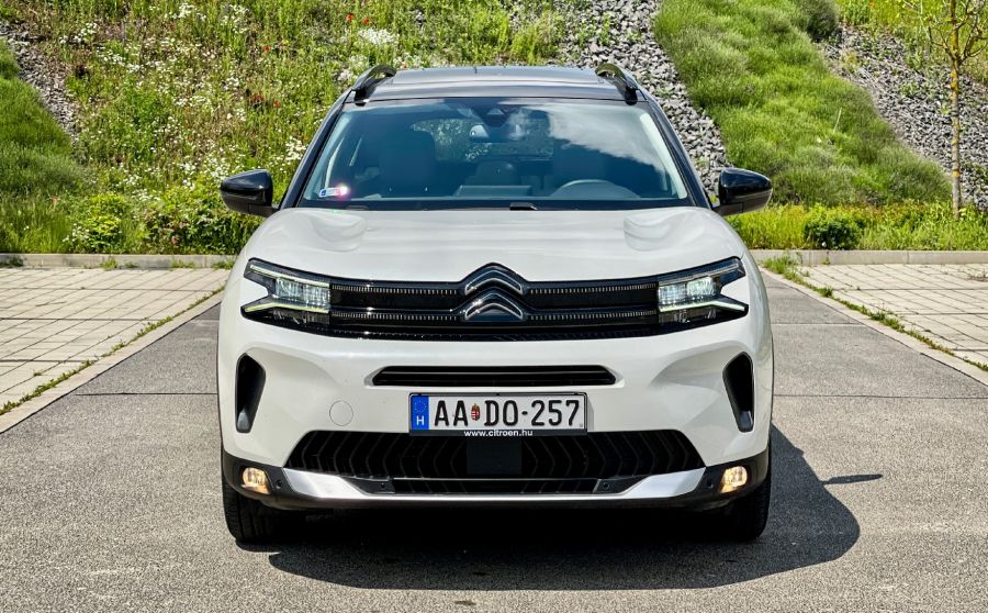 A vidám családi - Citroën C5 Aircross 1.5HDI Shine - STYLENEWS - Mobility - 2023 Citroen C5 Aircross 1%2C5 HDI Shine teszt, Aircross dízel teszt, c5 aircross, C5 Aircross dízel teszt, Ciroene C5 Aircross HDI teszt, Citroen teszt, 