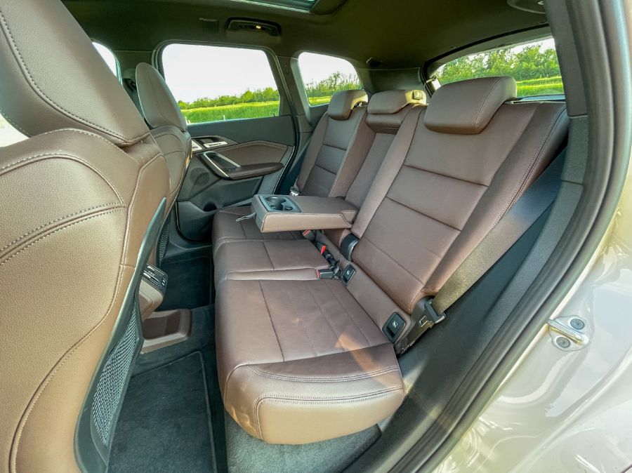 Tudatosan – BMW X1 xDrive30e - STYLENEWS - Mobility - 2023 BMW X1 30e teszt, 2023 BMW X1 plug-in hybrid teszt, 2023 BMW X1 xDrive30e teszt, BMW X1, BMW X1 PHEV teszt, BMW x1 teszt, X1 teszt, 