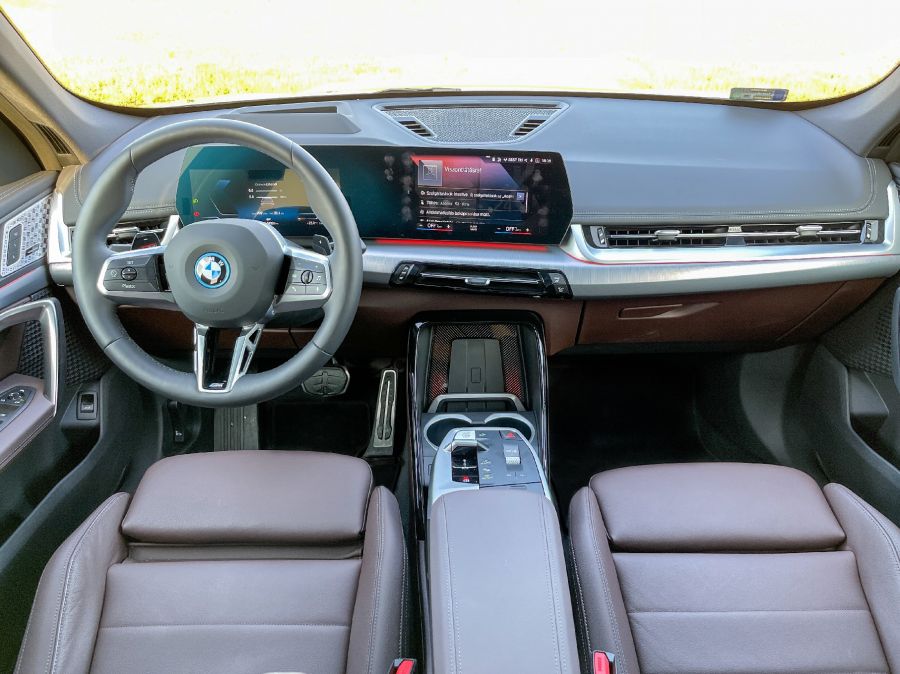 Tudatosan – BMW X1 xDrive30e - STYLENEWS - Mobility - 2023 BMW X1 30e teszt, 2023 BMW X1 plug-in hybrid teszt, 2023 BMW X1 xDrive30e teszt, BMW X1, BMW X1 PHEV teszt, BMW x1 teszt, X1 teszt, 