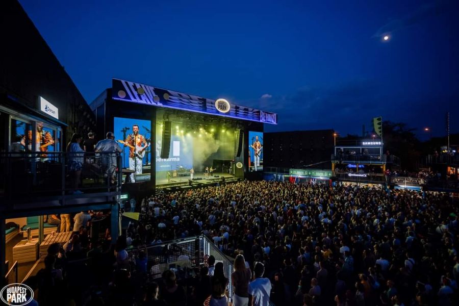 'Egyfolytában a nevemet hallom mindenhonnan.' - 20 éves születésnapi koncertet tartott a Hiperkarma a Budapest Parkban - STYLENEWS - Interjúk - hiperkarma, hiperkarma budapest park, 