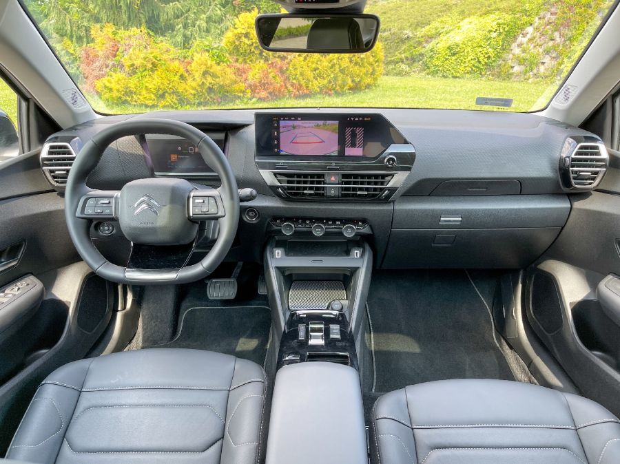 Ez is, az is és még amaz is – Citroën ë-C4 X - STYLENEWS - Mobility - c4x 2023, c4x teszt, citroen c4x, citroen c4x elektromos teszt, citroen e c4x teszt, e c4x teszt, ec4x citroen, ec4x citroen teszt, 