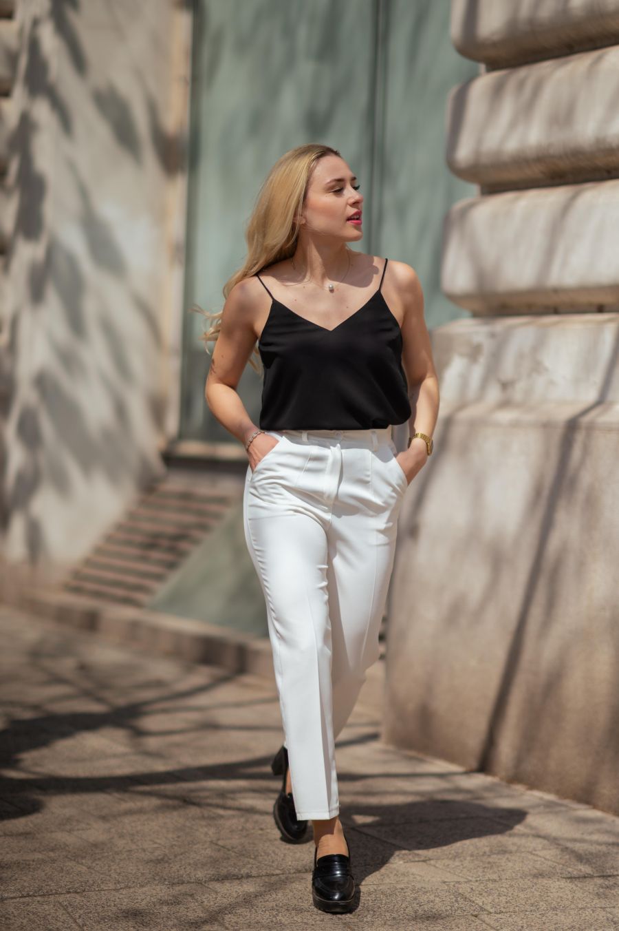 Divatos és jól variálható alapdarabok, amelyek egyetlen 50 feletti nő szekrényéből sem hiányozhatnak idén nyáron - DIVAT&STÍLUS - Stílusiskola - divat, stílusiskola, 