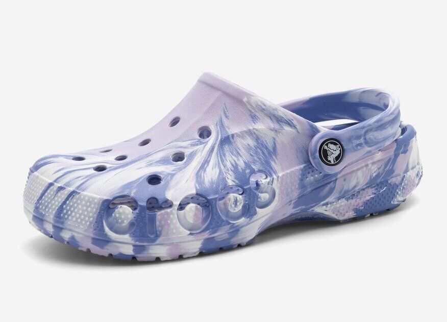 Miért olyan népszerűek a Crocs cipők? - DIVAT&STÍLUS - Stílusiskola - crocs, crocs papucs, crocs szandál, nyári cipő, nyári lábbeli, szandál, 