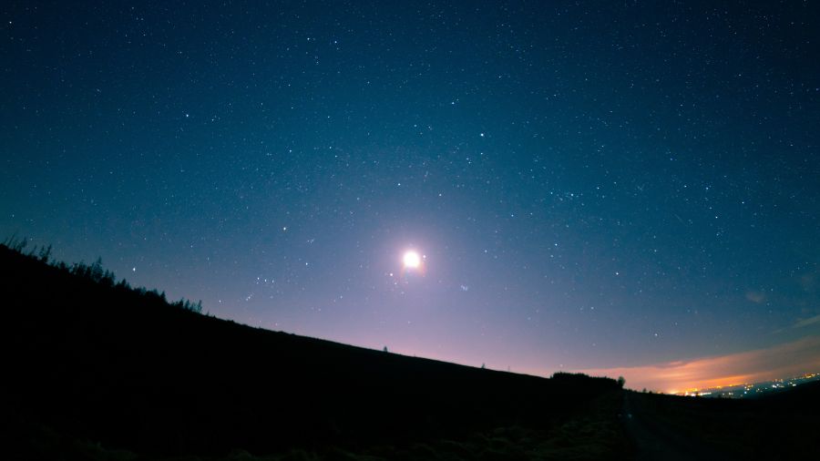 A mai nap során is 'csak' a Hold kavarhat be picit, de óriási rángatásra szerencsére nem kell számítanunk - STYLELIFE -  - asztrológia, 